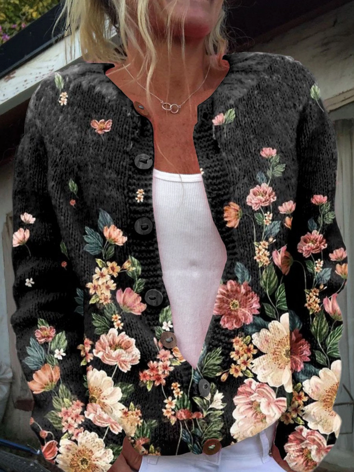 Stilfull blommönstrad knappryckt fritidscardigan för en elegant avslappnad look